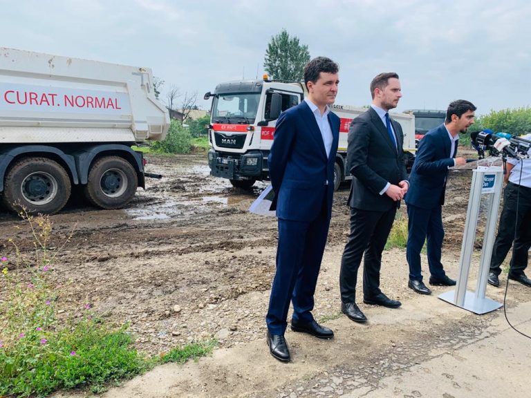 Scandalurile se țin scai de conferințele de presă ale lui Nicușor Dan (POLITICĂ)