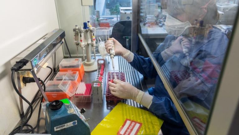 Probleme de sănătate create de coronavirus încep să fie deslușite de oamenii de știință (INTERNȚIONAL)