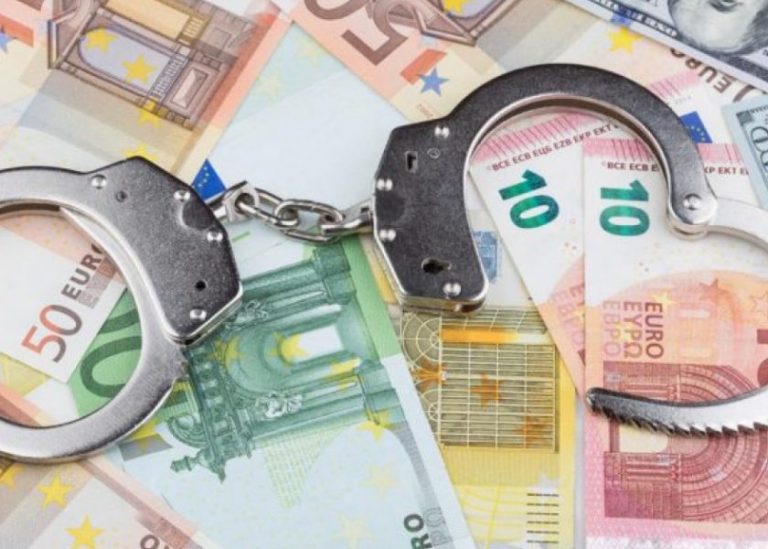 Un vameș și un afacerist din Suceava sunt cercetați într-un dosar ce vizează o evaziune fiscală de 58 de milioane de lei &nbsp;