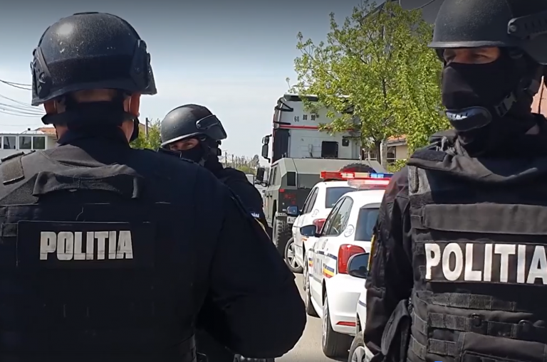 Percheziții făcute la Suceava și Rădăuți într-un dosar privind fraude bancare de 100.000 de lei