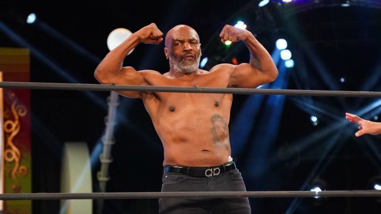 Mike Tyson revine în ringul de box (SPORT)