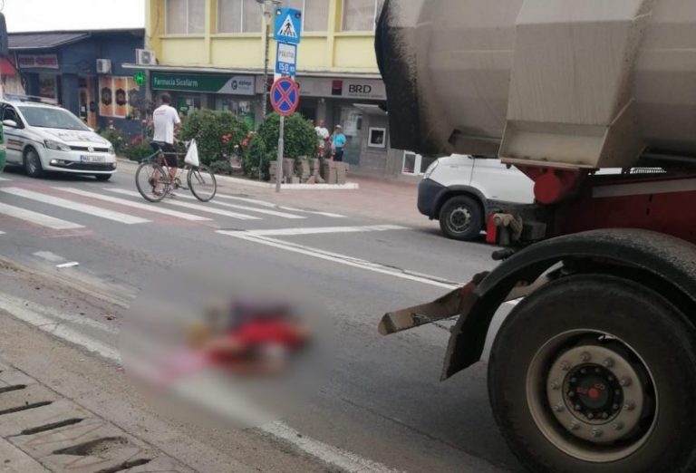 Femeie lovită mortal de un TIR pe trecerea pentru pietoni (NAȚIONAL)
