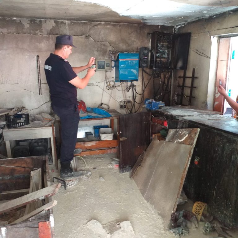 FOTO Explozie la Mănăstirea Sihăstria Rarăului. 5 persoane au suferit leziuni