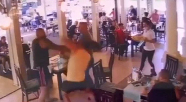 Bătaie izbucnită între mai mulți tineri la un majorat organizat la Izvoarele Sucevei. Polițiștii au spart gașca și i-au amendat pe organizatori