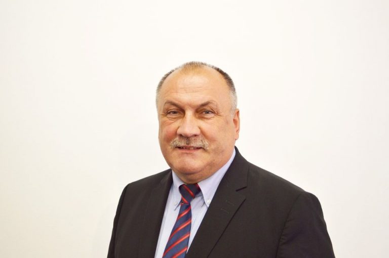 Fostul primar din Vicovu de Sus a fost „ajutat” să ajungă șef la Unitatea de Asistență Medico – Socială din localitate. Corpul de Control al Prefecturii Suceava a fost sesizat cu privire la legalitatea numirii