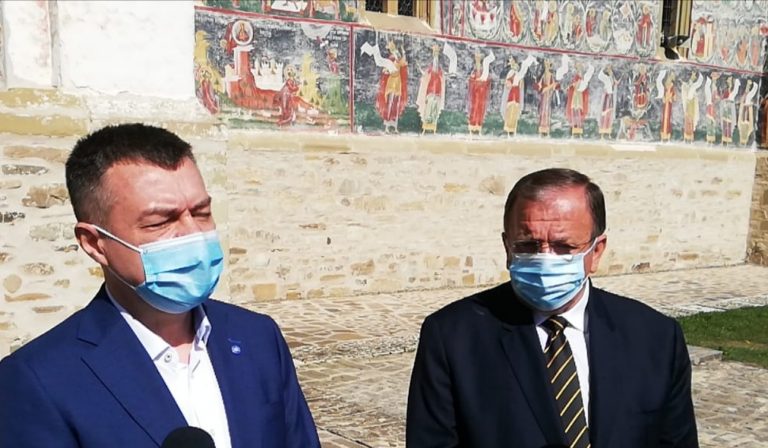 Proiectul „Drumul lui Ștefan”, un traseu turistic ce conține 34 de mănăstiri, biserici domnești și boierești, 13 cetăți și șase curți domnești, anunțat de Gheorghe Flutur, președintele CJ Suceava
