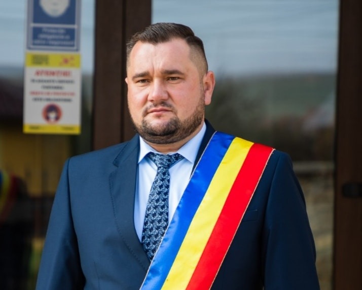 Primarul Radu Reziuc de la Mitocu Dragomirnei a devenit membru PNL: „Echipa PNL din Mitocu Dragomirnei este cea mai importantă forță politică locală și împreună vom implementa noi proiecte pentru dezvoltarea comunei”