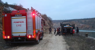 Un muncitor care lucrează la rețeaua de canalizare a localității Iaslovăț a ajuns la spital după ce a căzut într-un canal