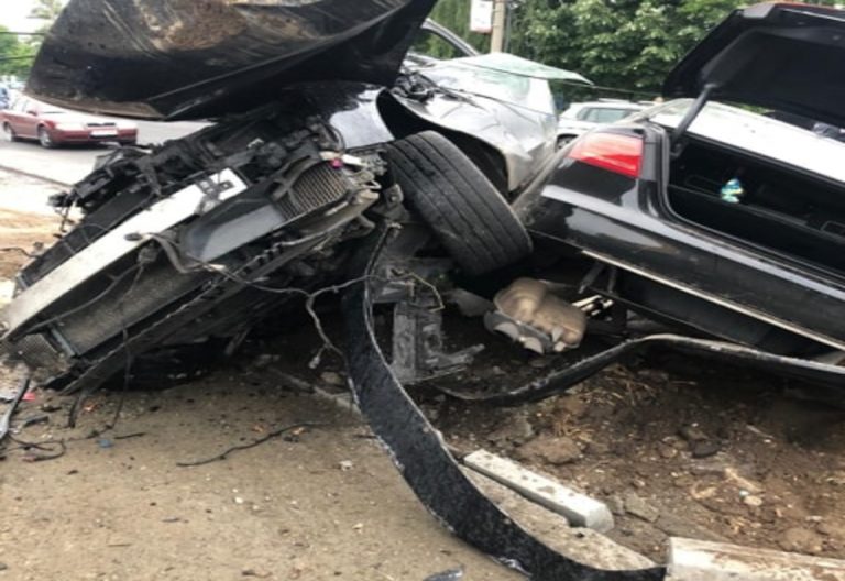 Accident produs în Vicovu de Sus de un tânăr care s-a angajat într-o depășire, în intersecție