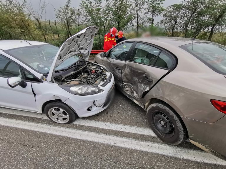 FOTO Accident rutier produs la Fălticeni de un bucureștean de 70 de ani