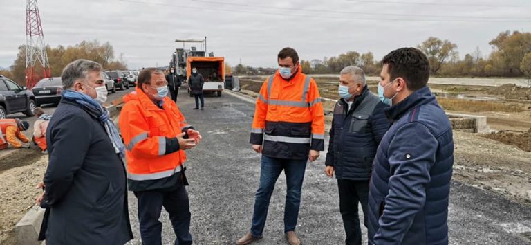 FOTO Rădăuțiul va fi primul municipiu din România care va avea o șosea de centură inelară: „Centura ocolitoare va fi dată în folosință peste o săptămână”
