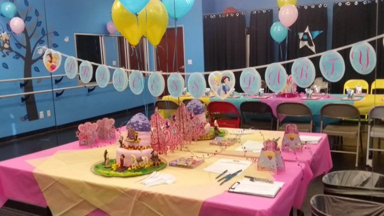 Un tânăr de 26 de ani, care a organizat un chef la Pojorâta cu ocazia zilei sale de naștere, a primit „cadou” de la polițiști o amendă de 3.000 de lei