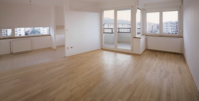 Un sucevean și-a reclamat fiica pentru că i-ar fi furat mobila din apartament
