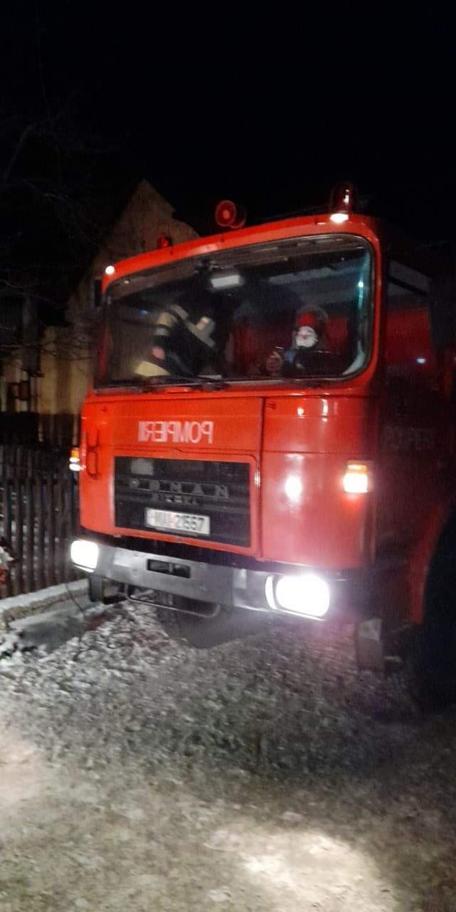 Incendiu la o casă din cartierul Burdujeni