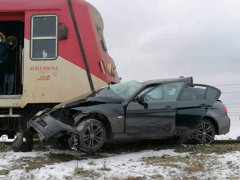 VIDEO Doi tineri și-au pierdut viața într-un accident feroviar produs pe raza județului Iași