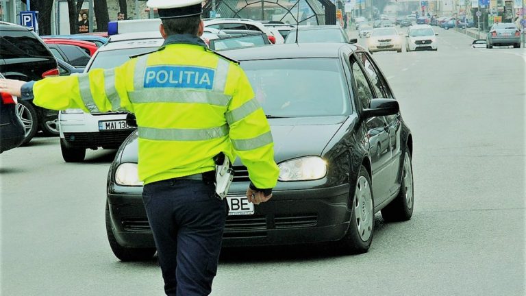Școala de șoferi cu fratele, la Frătăuții Noi. Fratele – instructor și sora – elev s-au ales cu dosare penale