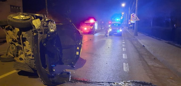 FOTO Șoferul care a produs accidentul de la Câmpulung Moldovenesc era beat