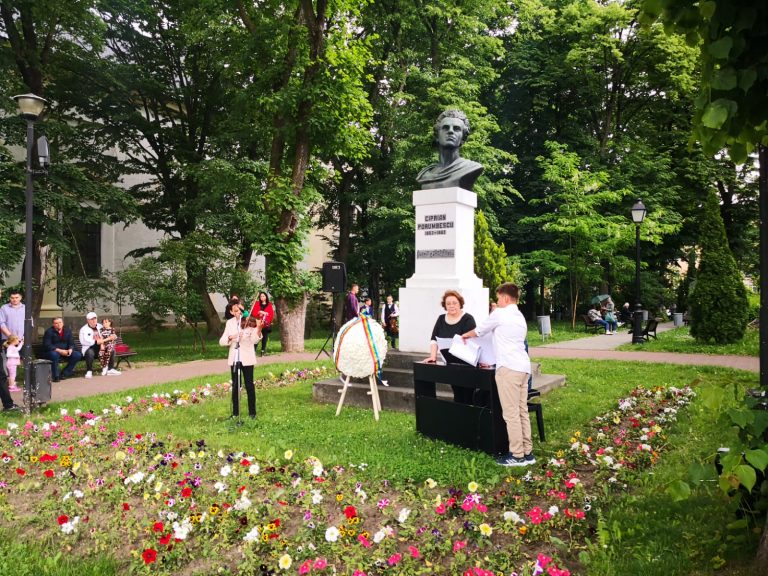 FOTO Vicepreședinte CJ Suceava, Niculai Barbă: „Ne pregătim ca ediția de anul viitor a Festivalului Internațional Ciprian Porumbescu să includă un concurs într-un format unic în țară”