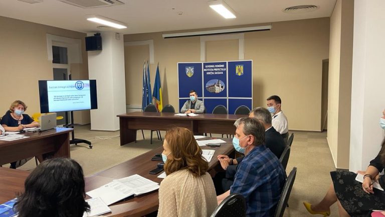 Subprefectul Daniel Prorociuc a efectuat o ședință pe tema integrării sociale a străinilor care au dobândit protecţie internaţională sau un drept de şedere în România