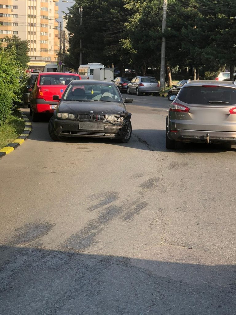 FOTO O femeie a fost rănită într-un accident produs pe Calea Obcinilor din Suceava