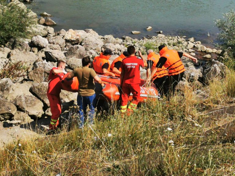 VIDEO FOTO Un tânăr a murit înecat în râul Siret, la Berești