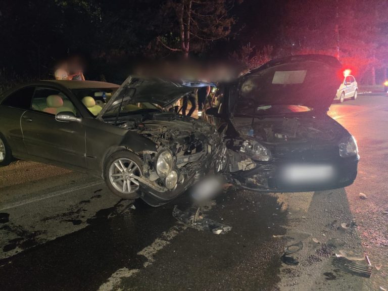 FOTO Accidentul de pe Serpentine a fost produs de un tânăr care a pătruns cu mașina pe contrasens
