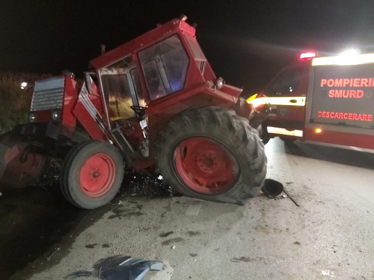 VIDEO FOTO Tractoristul care a produs accidentul de la Cumpărătura soldat cu trei răniți avea o alcoolemie de 0,88 mg/l alcool pur în aerul expirat