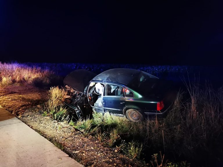 FOTO Accidentul de la Grămești a fost din cauza pietrișului de pe carosabil