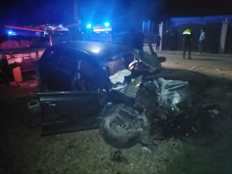 FOTO Accidentul cu patru răniți de la Vicovu de Jos a fost produs de un tânăr de 20 de ani