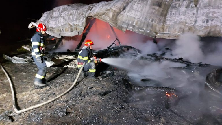 O casă din Vatra Dornei a luat foc de la coșul de fum al centralei termice