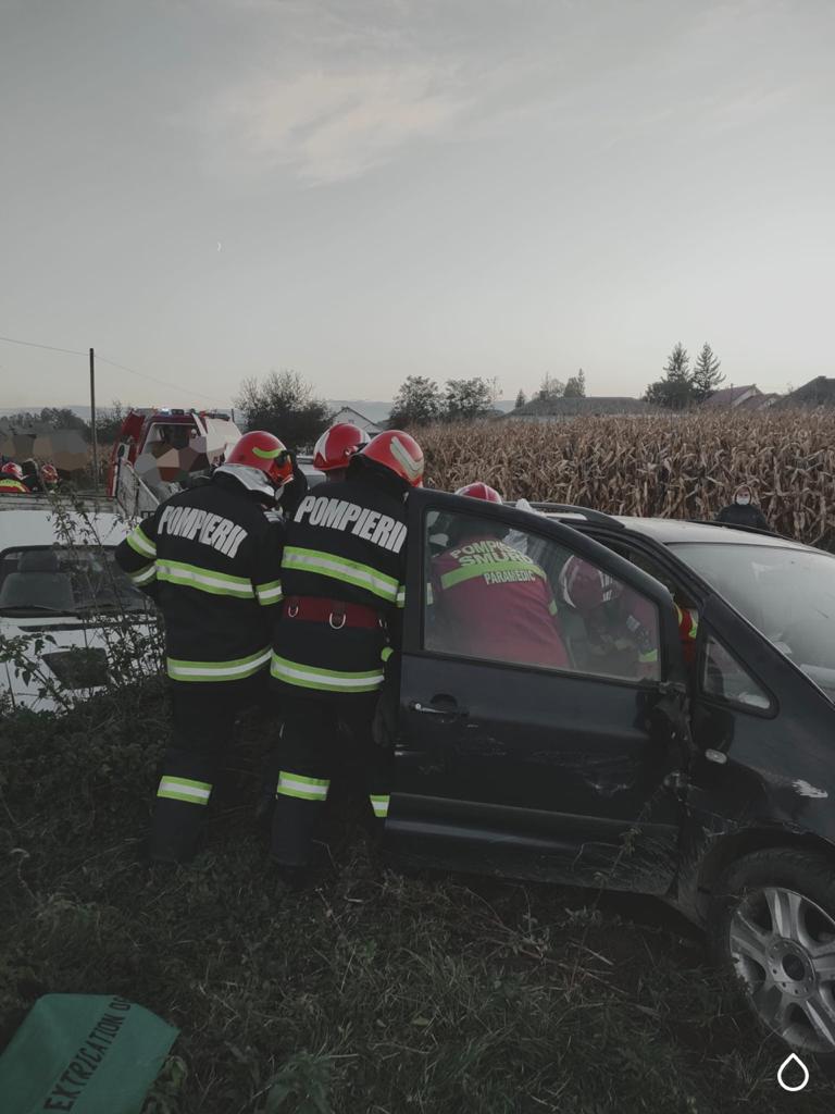 FOTO Accident grav produs la Forăști de un fălticenean care s-a urcat beat la volan