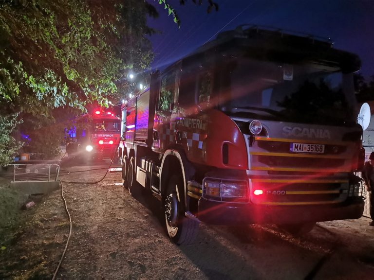 Incendiu izbucnit într-o casă din Rădăuți de la coșul de fum