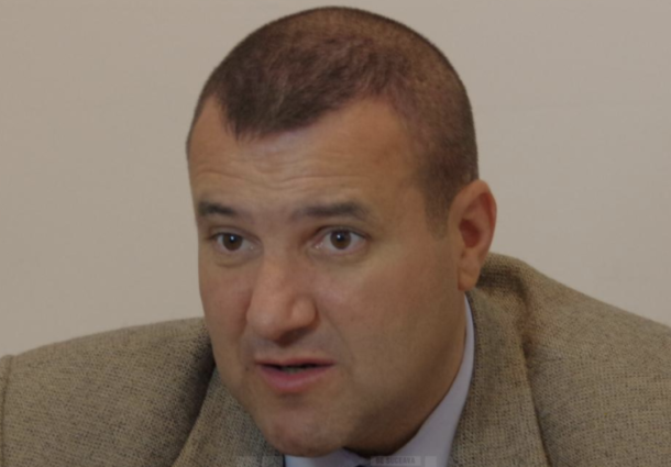 Fabrica de permise a comisarul șef Obreja a trimis în trafic peste 200 de șoferi care habar nu au cu ce se mănâncă legislația rutieră