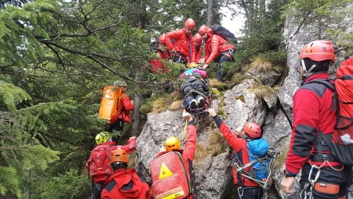 FOTO Niculai Barbă, vicepreședintele CJ Suceava, a anunțat că Serviciul Public Salvamont Județean Suceava va mai avea încă doi salvatori montani: „Vom putea crea două echipe de salvatori montani angajați cu normă întreagă”
