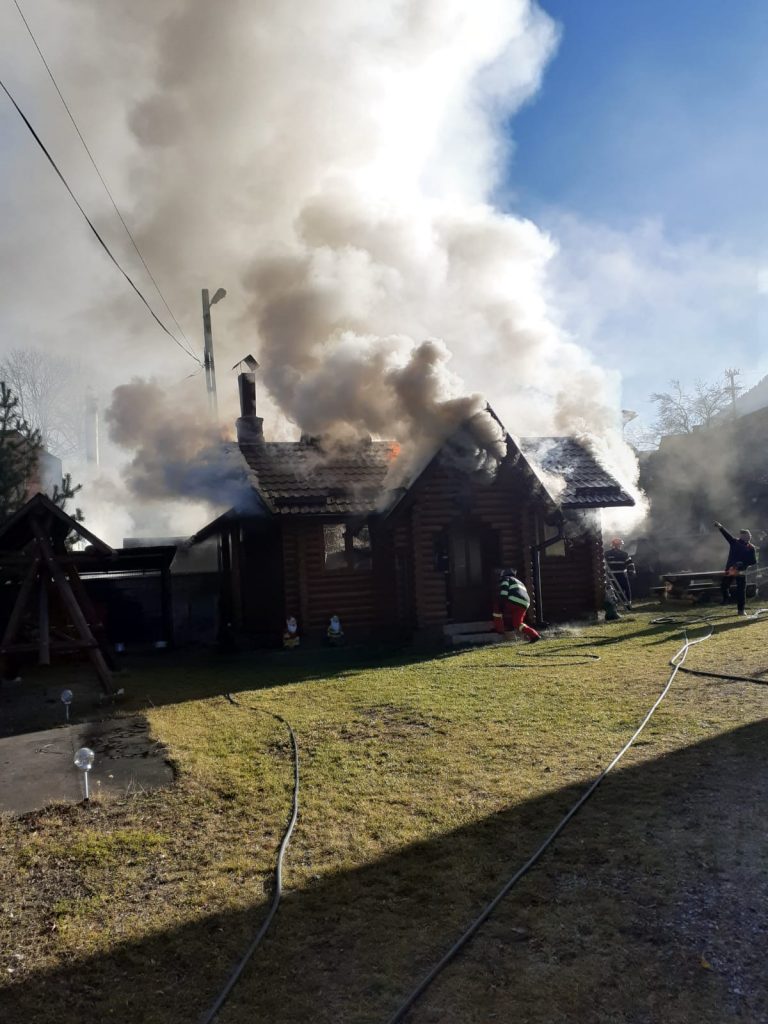 FOTO Incendiu izbucnit de la o țigară la Centrul de Recuperare și Reabilitare a Persoanelor cu Handicap Pojorâta