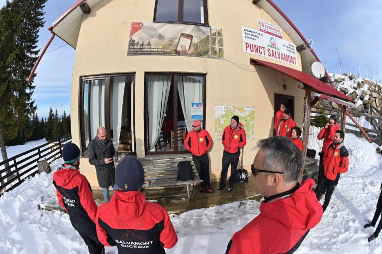VIDEO FOTO Anul 2021 a fost cel mai bun an pentru Serviciul Public Județean SALVAMONT Suceava: „A fost achiziționat un echipament RECCO de ultima generație pentru detecția și localizarea persoanelor surprinse de avalanșă sau pierdute pe munte indiferent de sezon”