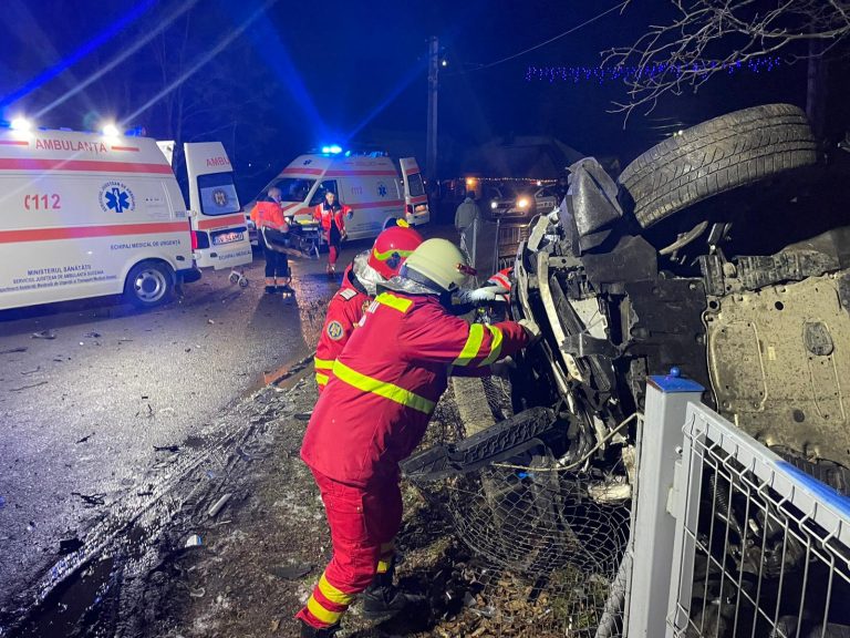 FOTO Accident cu doi răniți produs la Brașca