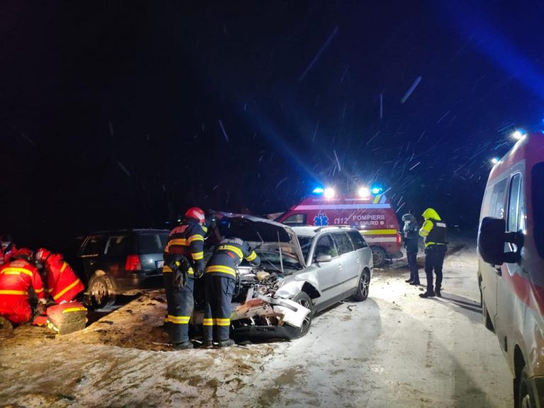 FOTO Un bărbat din Hârtop și-a pierdut viața într-un accident rutier produs chiar în fața casei sale