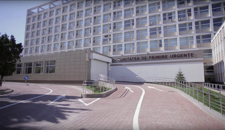 FOTO Spitalul Județean Suceava vrea să extindă Unitatea de Primiri Urgențe din cauza numărului mare de prezentări: „Avem nevoie de o zonă mai generoasă pentru triajul pacienților și de circuite foarte bine definite”
