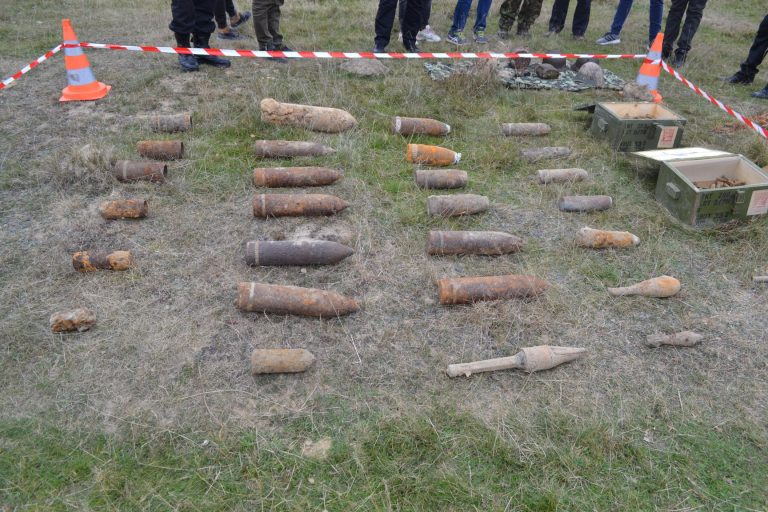 FOTO ISU Suceava atrage atenția asupra modului în care trebuie acționat în cazul muniției neexplodate