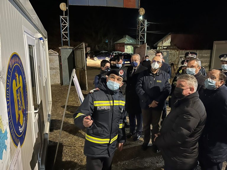 FOTO Consiliul Județean Suceava a alocat bani din fondul de rezervă pentru a crea o tabără de refugiați pe stadionul din Siret