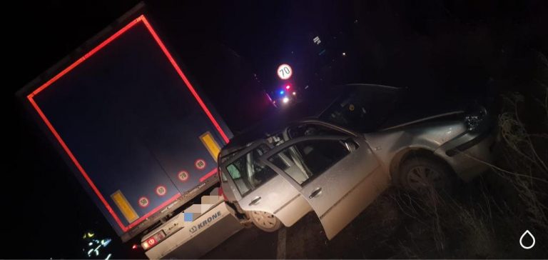 FOTO Patru adulți și un minor au fost răniți într-un accident produs între Milișăuți și Iaslovăț