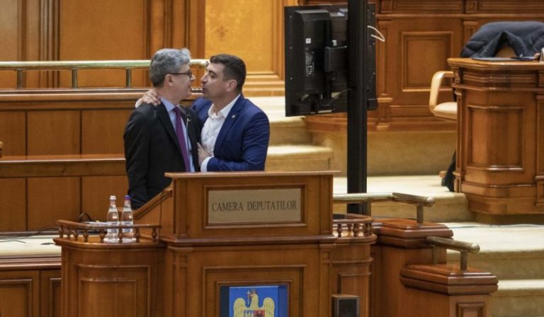 Deputatul Ioan Balan: „Dezaprob în mod profund manifestările violente ale parlamentarilor AUR, acțiuni bine orchestrate, care te duc cu gândul la cea mai întunecată parte din istoria noastră ca națiune”