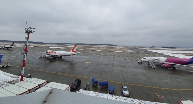 Gheorghe Flutur a anunțat creșterea numărului de pasageri pe Aeroportul „Ștefan cel Mare” din Suceava: „Numărul de pasageri poate să depășească 2.000 la îmbarcare și cel puțin 900 de pasageri pe zi la debarcare”