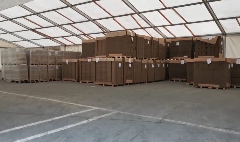 VIDEO 1.900 dintre cele 2.000 de paturi promise de Ambro au luat calea Cernăuțiului: „Vă mulțumim dumneavoastră și Consiliului Județean pentru ajutorul oferit”