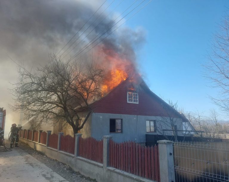 FOTO Cumplitul incendiu de la Putna a fost pus intenționat