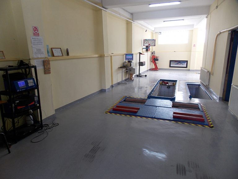 Un ieșean a căzut într-un canal al unui atelier auto din Cornu Luncii