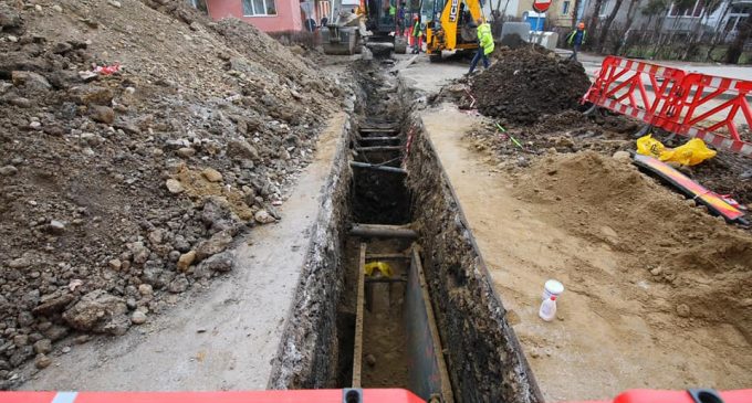 Orașul Siret este prima localitate din județ în care constructorul desemnat de către SC ACET SA va începe lucrările de extindere a rețelei de apă-canal în cadrul Master-planului județean