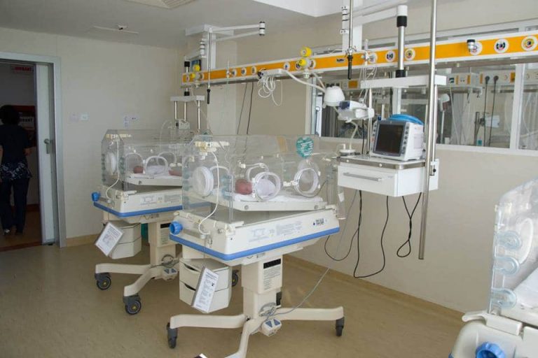 Primul copil al refugiaților ucraineni născut la Spitalul Județean Suceava. Mama este o adolescentă de 17 ani