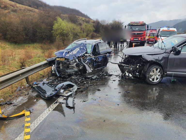 FOTO Accidentul de la intrarea în Gura Humorului a fost produs de un șofer din Siret care a adormit la volan